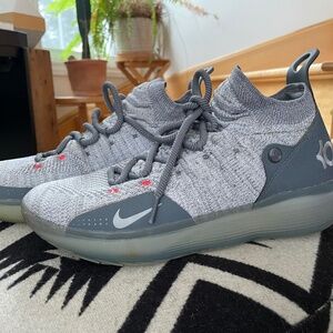 Rare - Nike Air Zoom Kevin Durant KD 11 cool Grey Wolf Ice size US 8